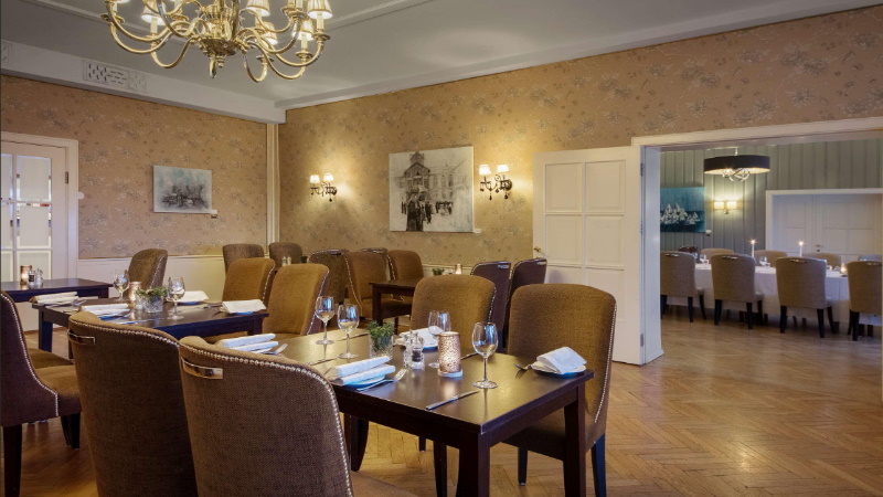 restaurant dinning rooms at Scandic Alexandra Molde